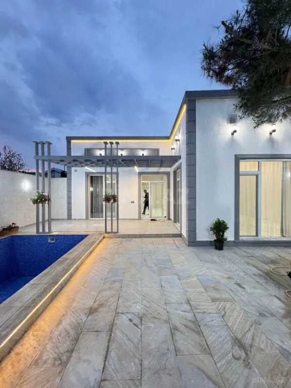 Satılır 4 otaqlı həyət evi 130 m²