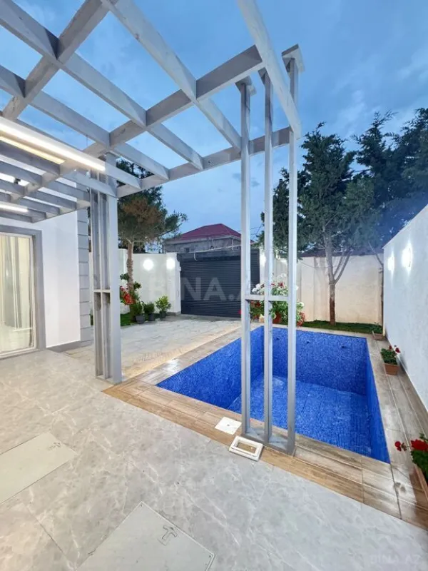 Satılır 4 otaqlı həyət evi 130 m²