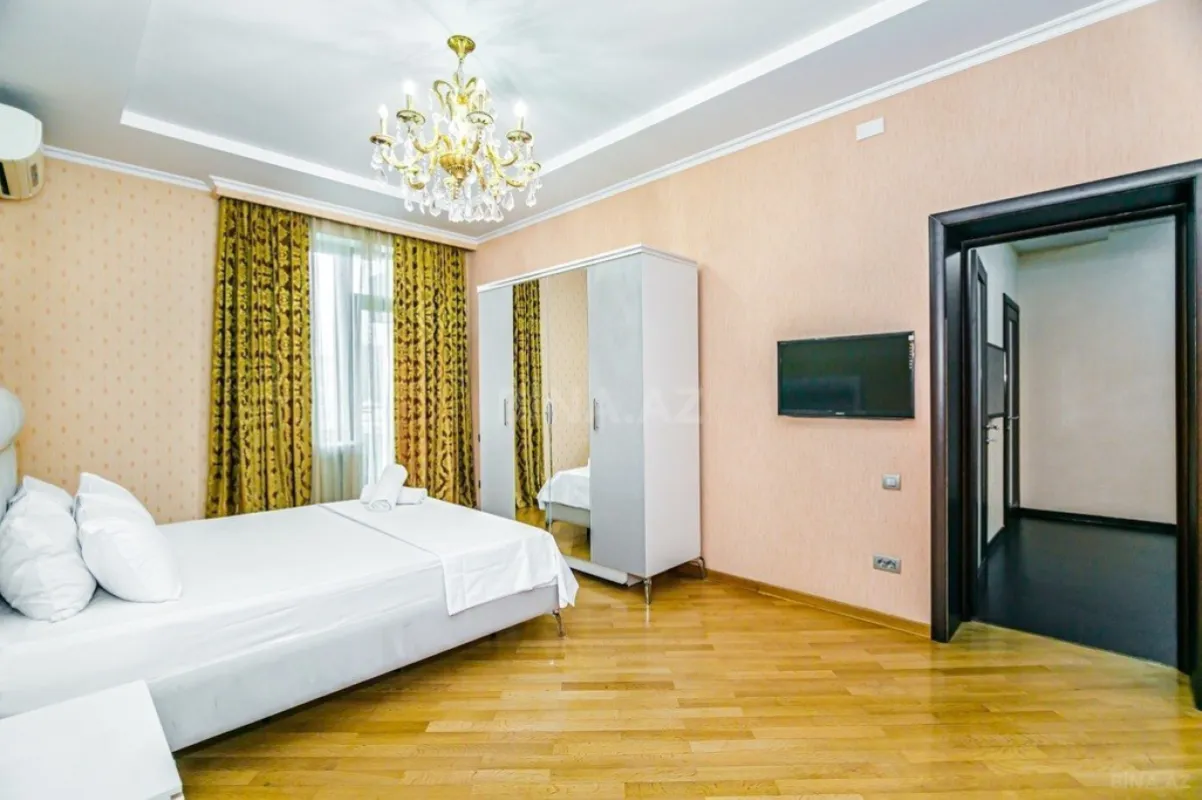 Kirayə verilir 4 otaqlı mənzil 200 m²