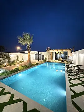 Satılır 5 otaqlı həyət evi 220 m²