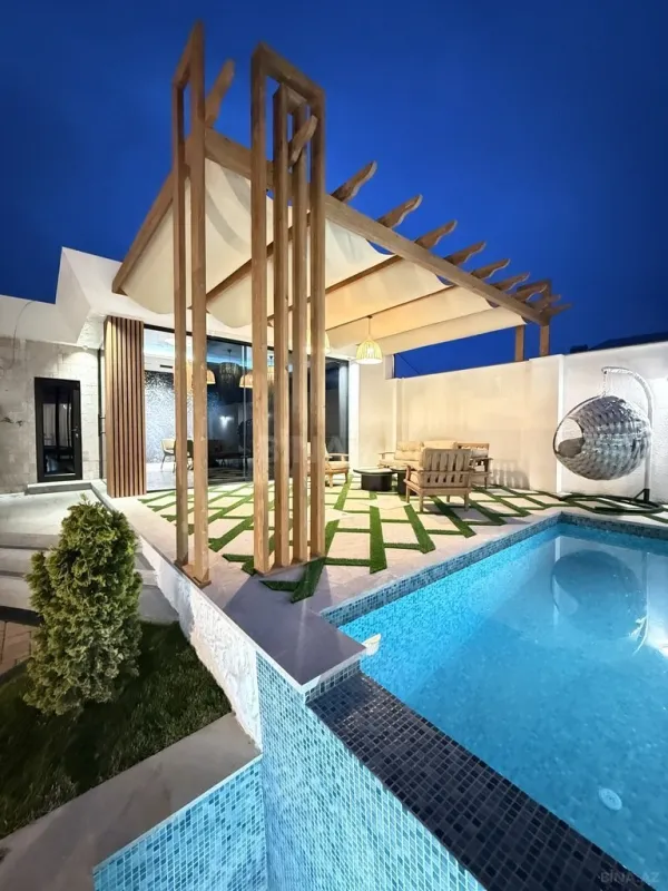 Satılır 5 otaqlı həyət evi 220 m²