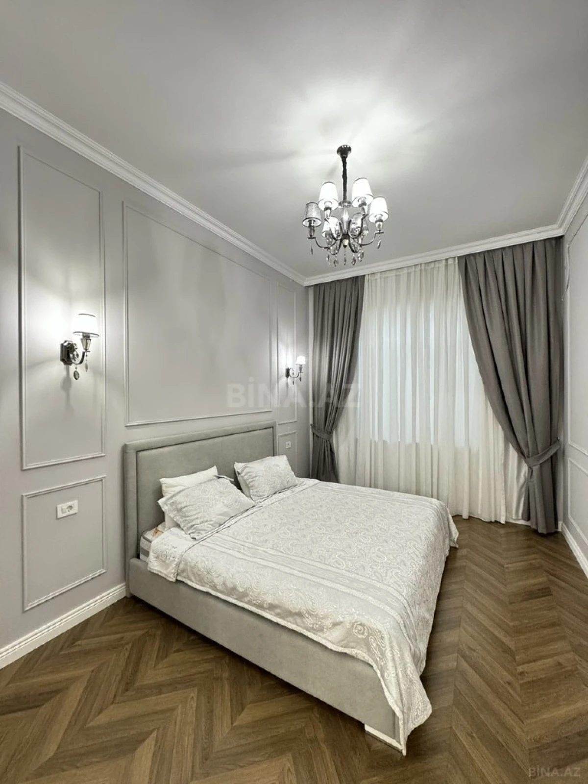 Satılır 5 otaqlı həyət evi 220 m²