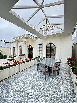 Satılır 5 otaqlı həyət evi 220 m²