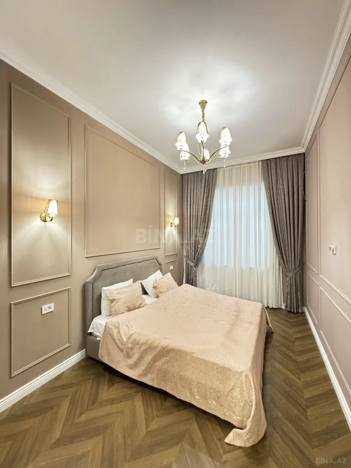 Satılır 5 otaqlı həyət evi 220 m²