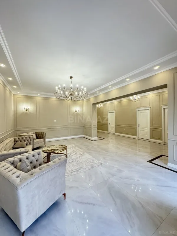 Satılır 5 otaqlı həyət evi 220 m²