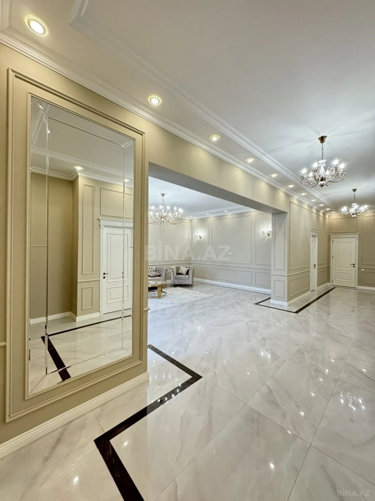 Satılır 5 otaqlı həyət evi 220 m²