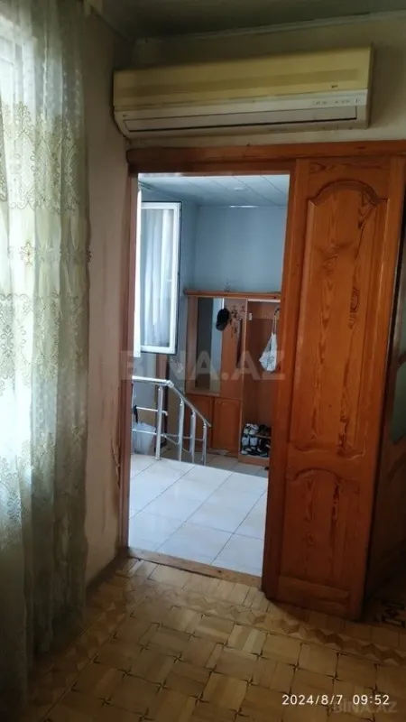 Satılır 5 otaqlı həyət evi 200 m²