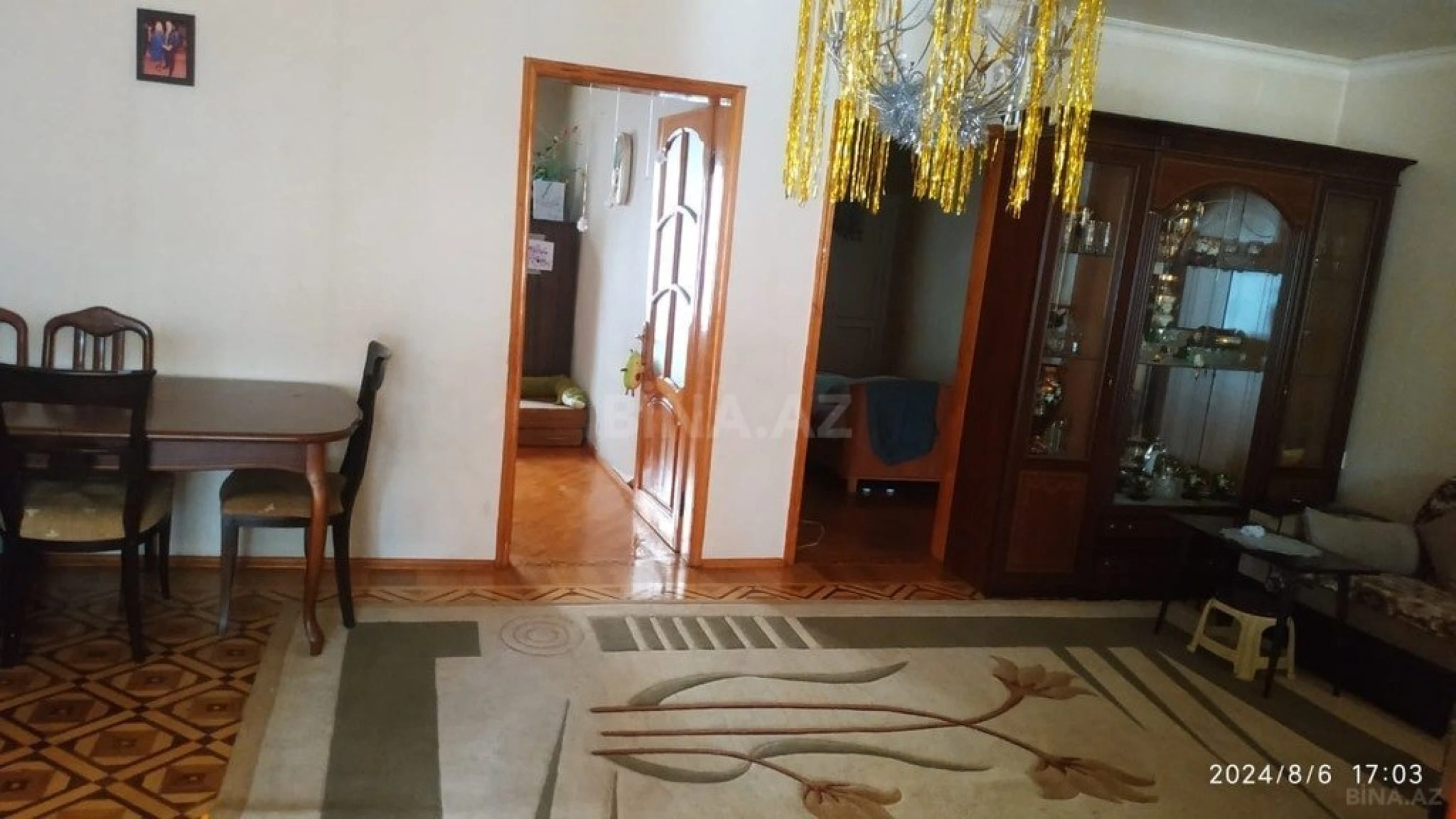 Satılır 5 otaqlı həyət evi 200 m²