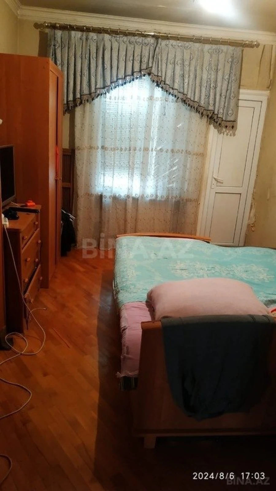 Satılır 5 otaqlı həyət evi 200 m²