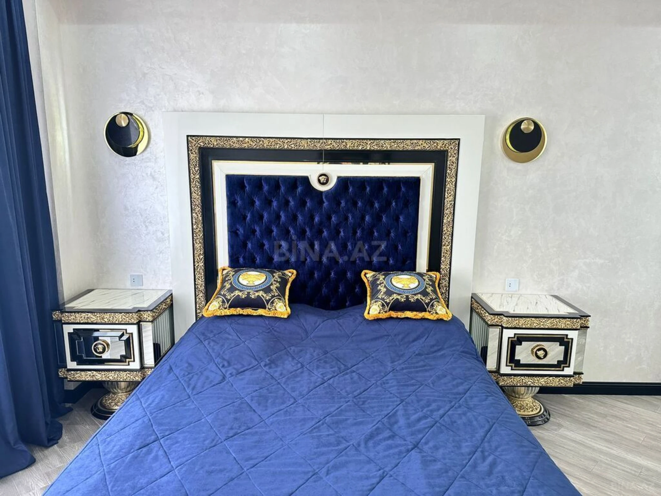 Satılır 3 otaqlı mənzil 140 m²