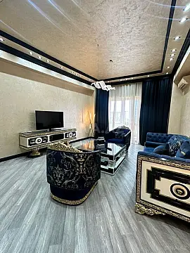 Satılır 3 otaqlı mənzil 140 m²