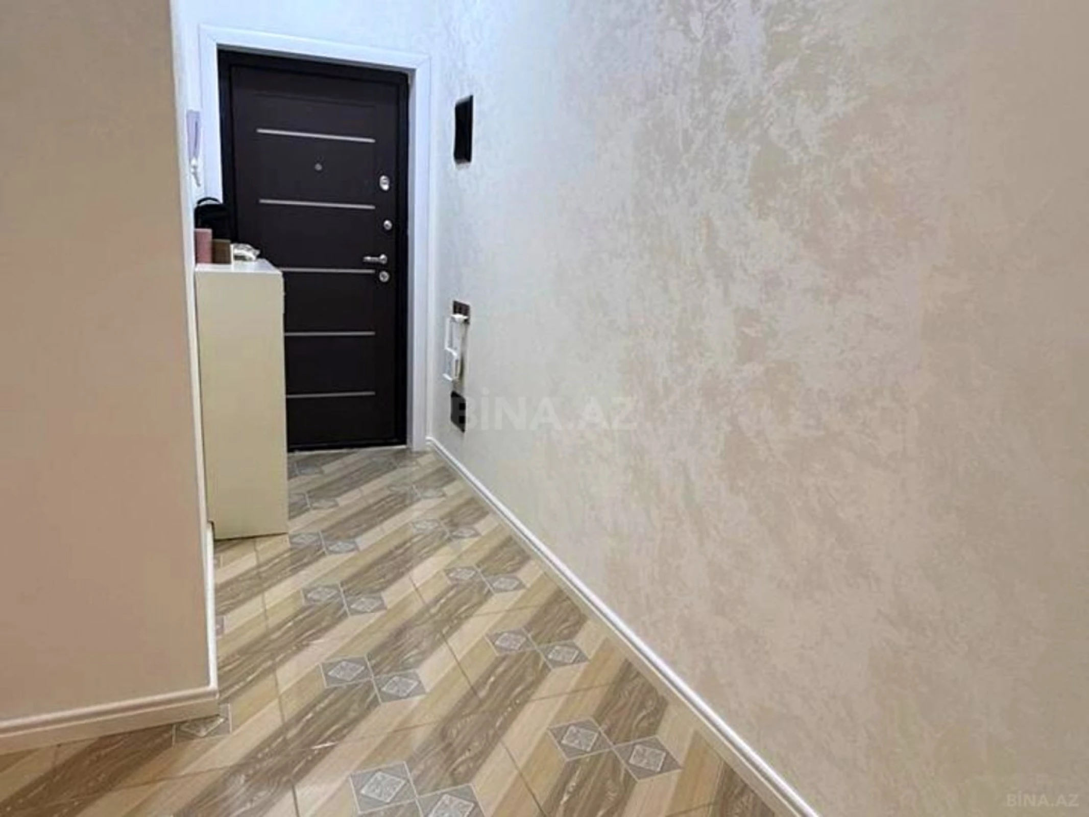 Satılır 3 otaqlı mənzil 103 m²