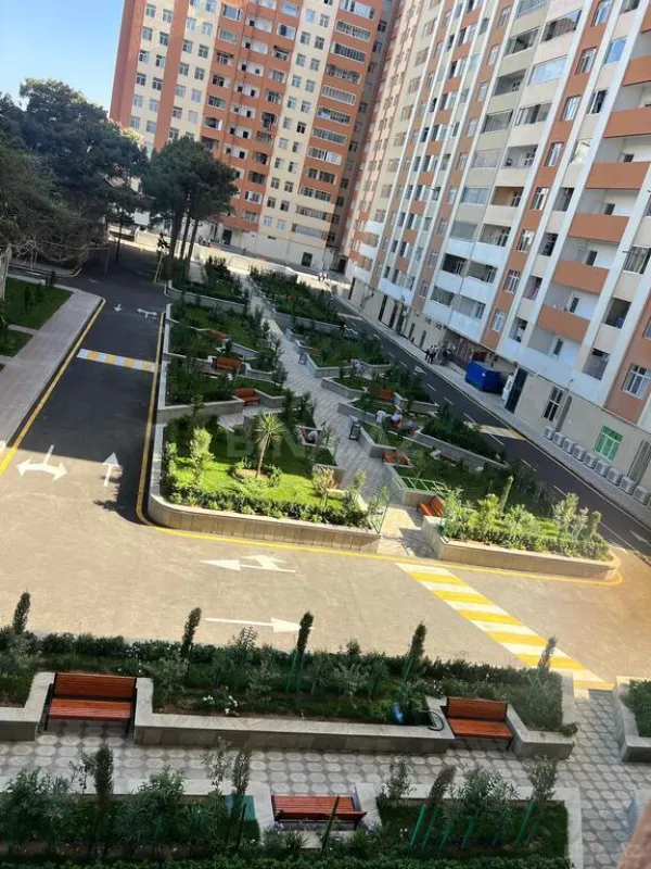 Satılır 3 otaqlı mənzil 103 m²
