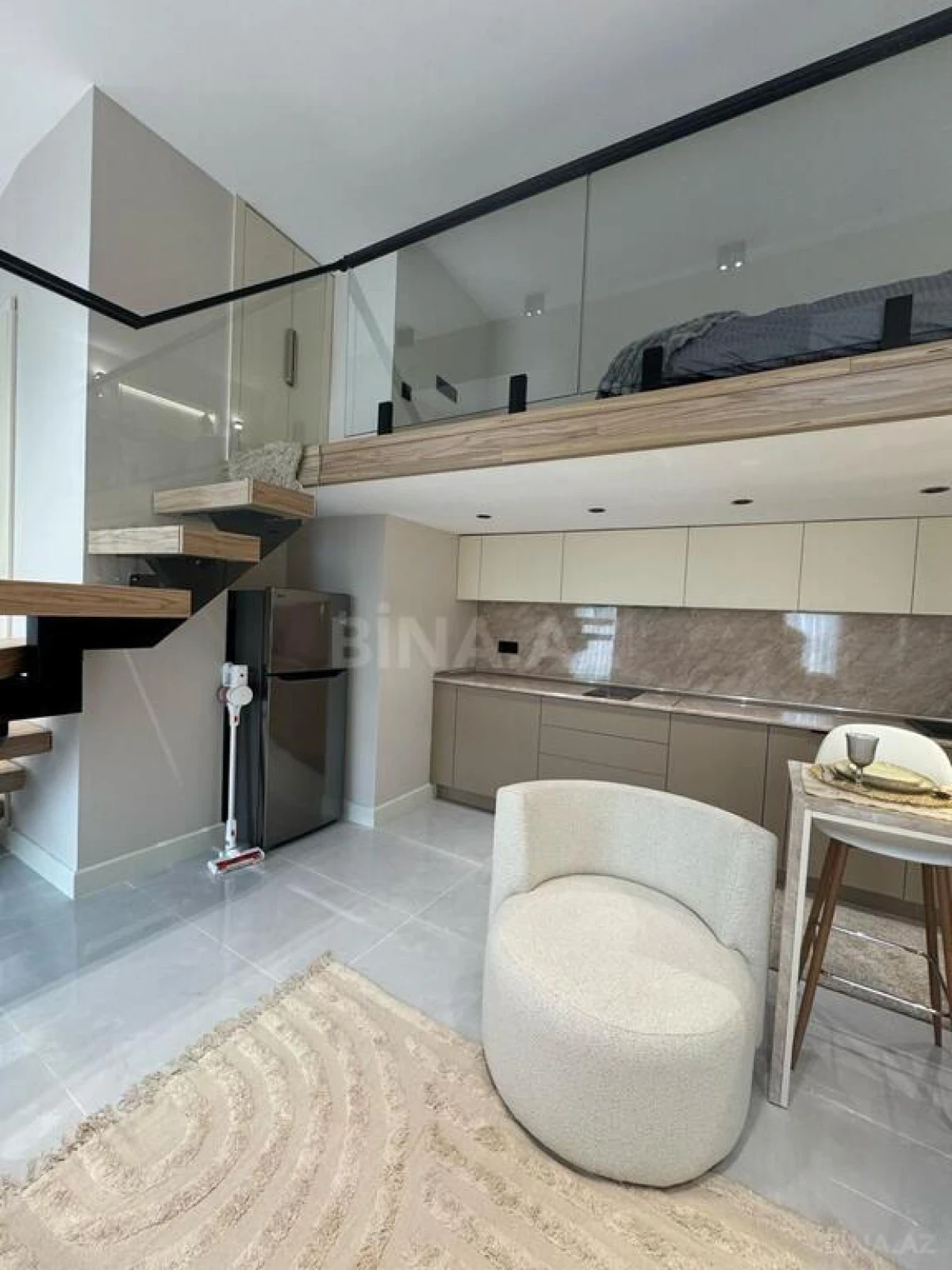 Kirayə verilir 2 otaqlı mənzil 55 m²