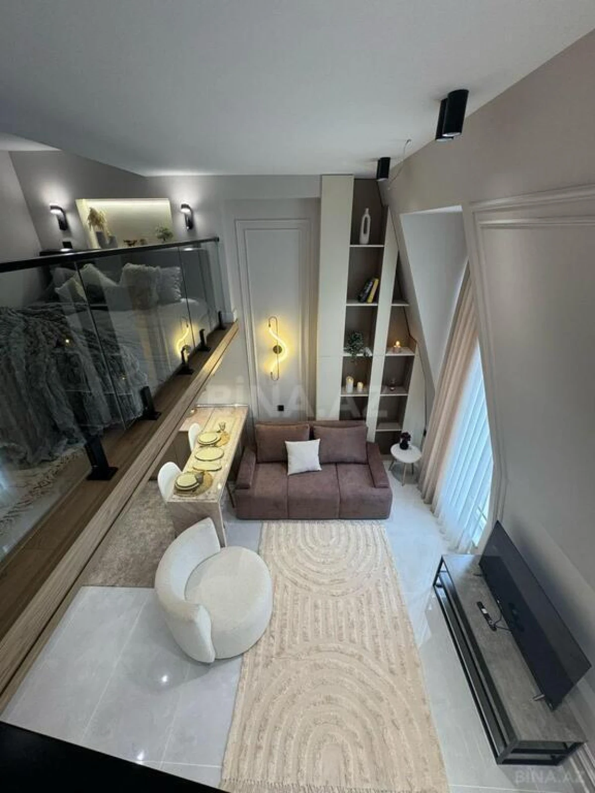 Kirayə verilir 2 otaqlı mənzil 55 m²