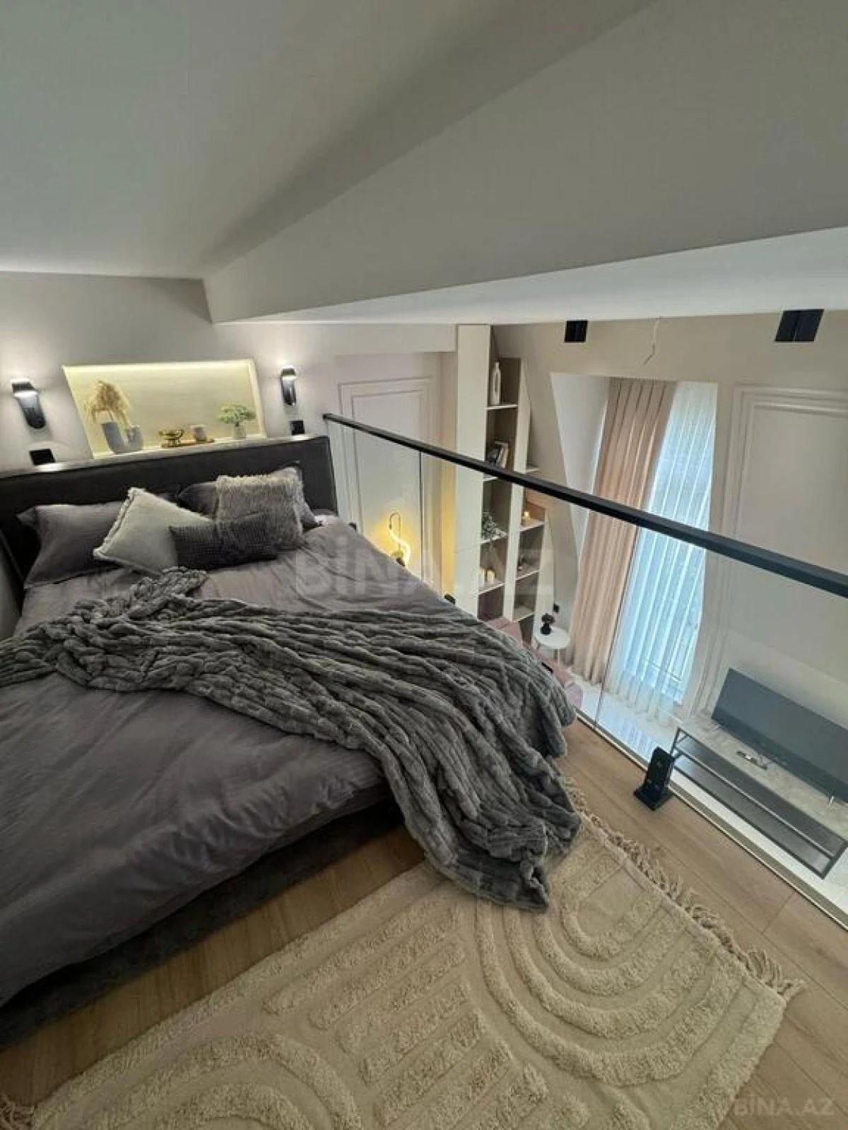 Kirayə verilir 2 otaqlı mənzil 55 m²