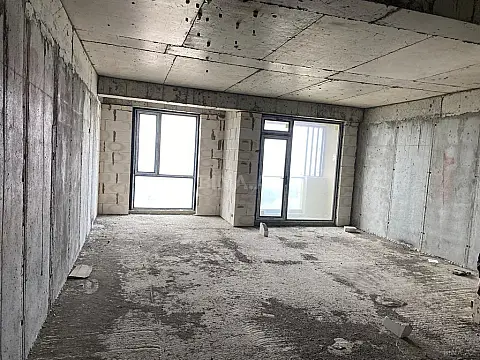 Satılır 3 otaqlı mənzil 165 m²