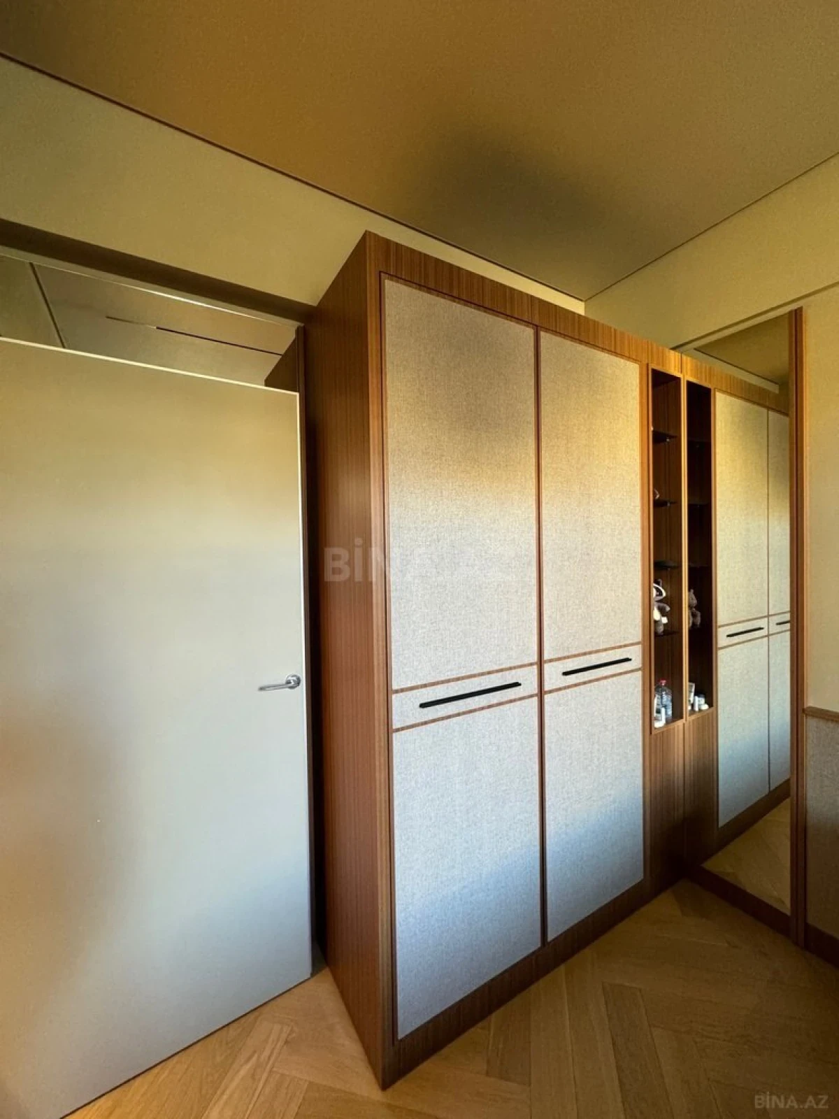 Satılır 2 otaqlı mənzil 55 m²
