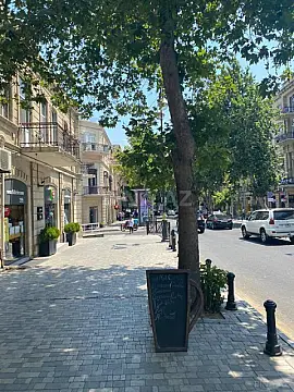 Satılır obyekt 80 m²