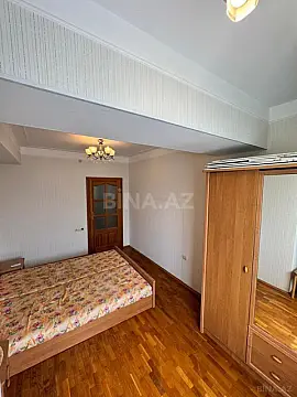 Satılır 2 otaqlı mənzil 70 m²