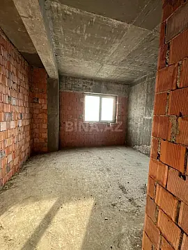 Satılır 3 otaqlı mənzil 157 m²
