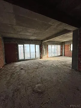 Satılır 3 otaqlı mənzil 157 m²