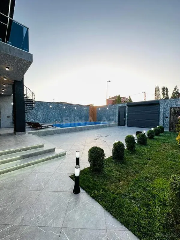 Kirayə verilir 4 otaqlı həyət evi 240 m²