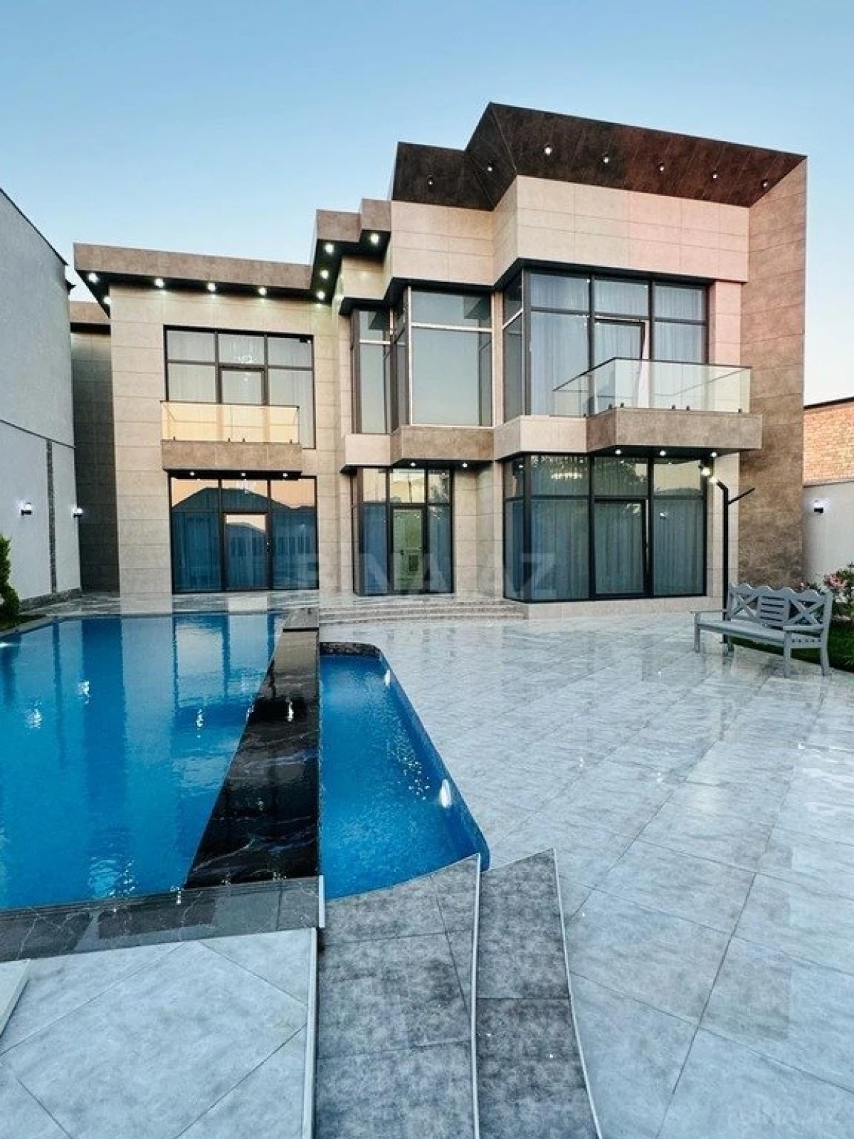 Kirayə verilir 5 otaqlı həyət evi 350 m²