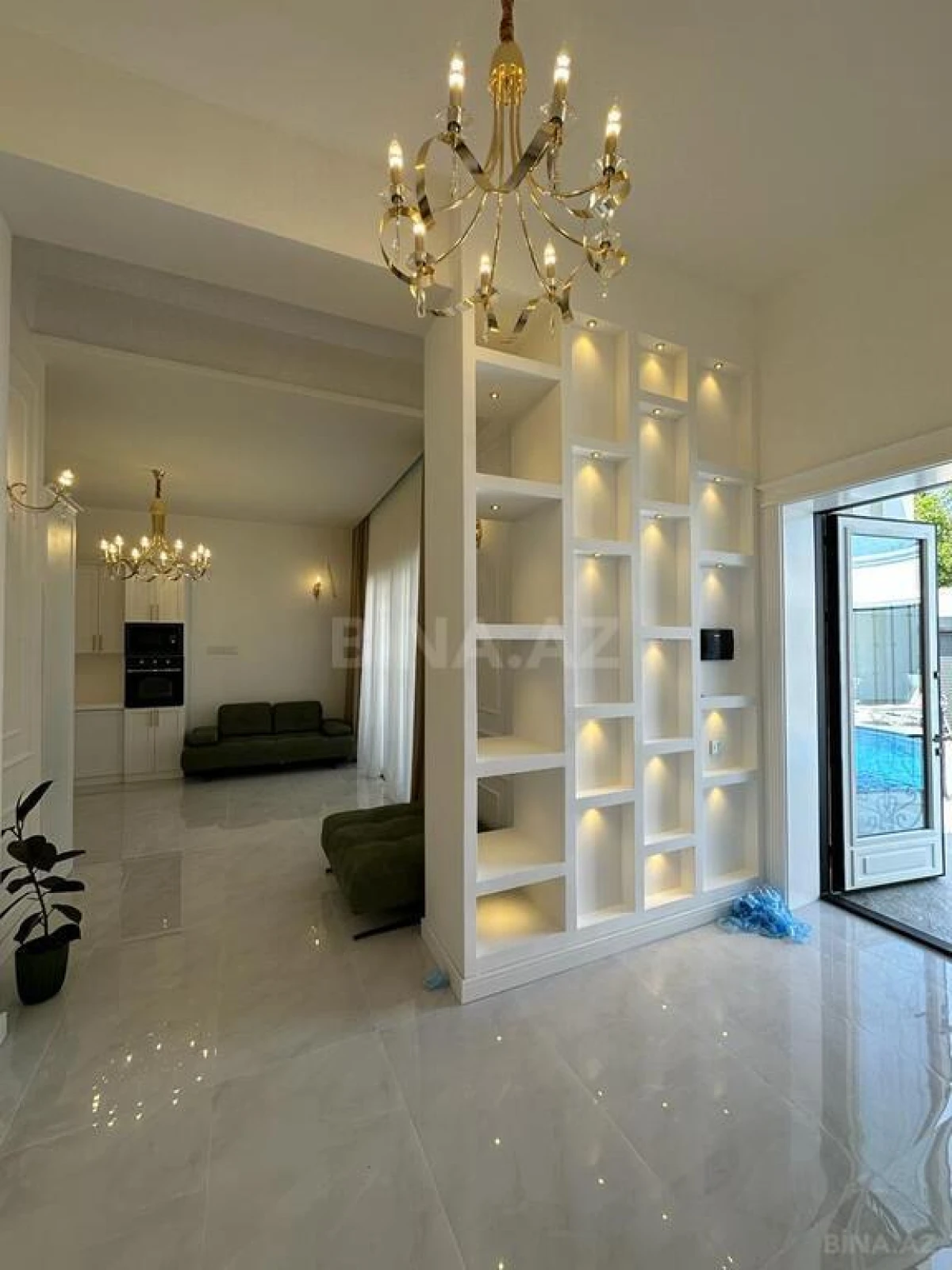 Kirayə verilir 5 otaqlı həyət evi 350 m²