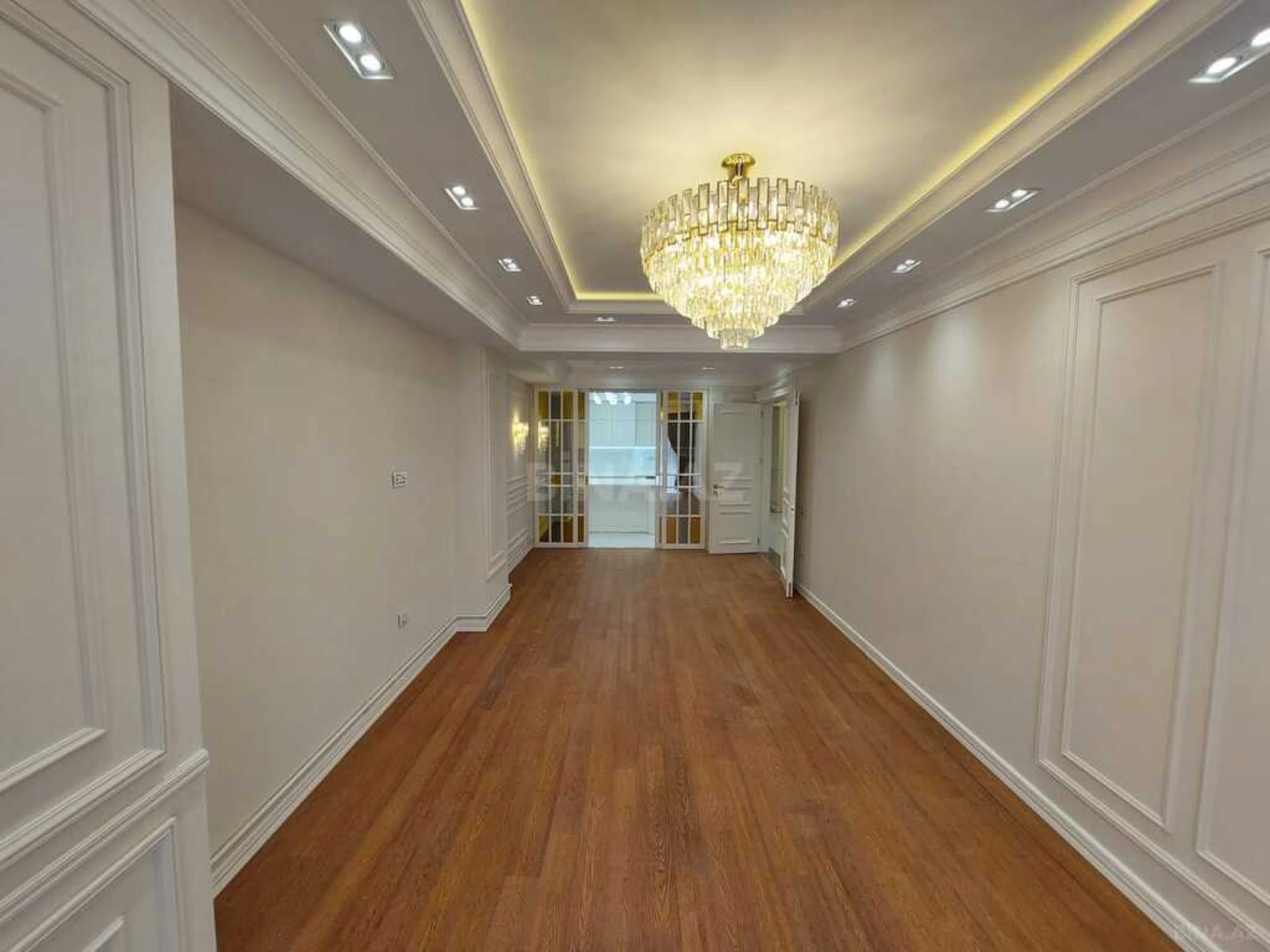 Satılır 3 otaqlı mənzil 110 m²
