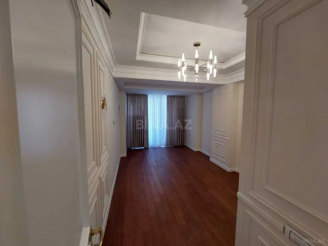 Satılır 3 otaqlı mənzil 110 m²