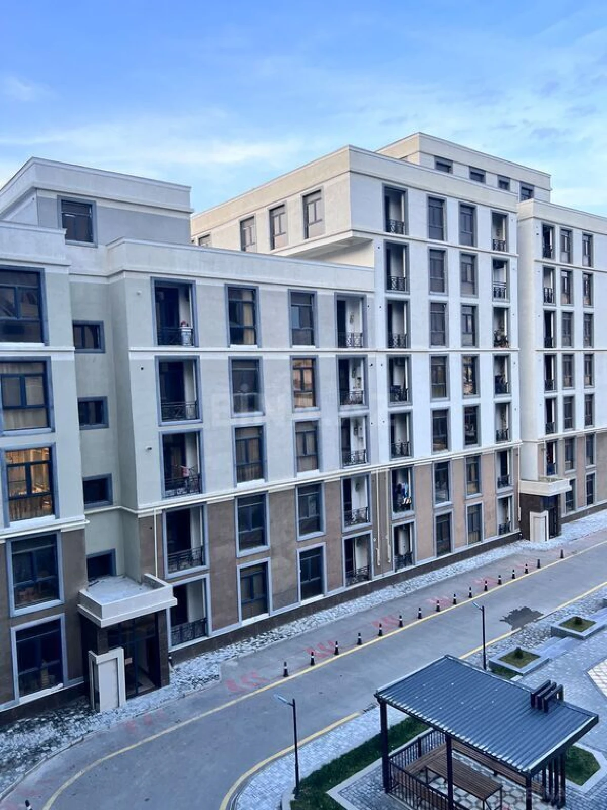 Satılır 3 otaqlı mənzil 110 m²