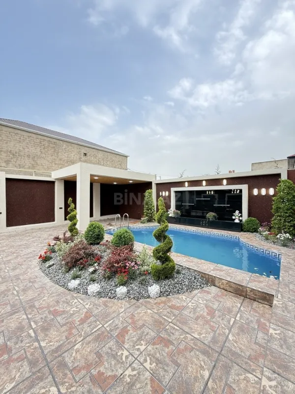 Satılır 4 otaqlı həyət evi 130 m²