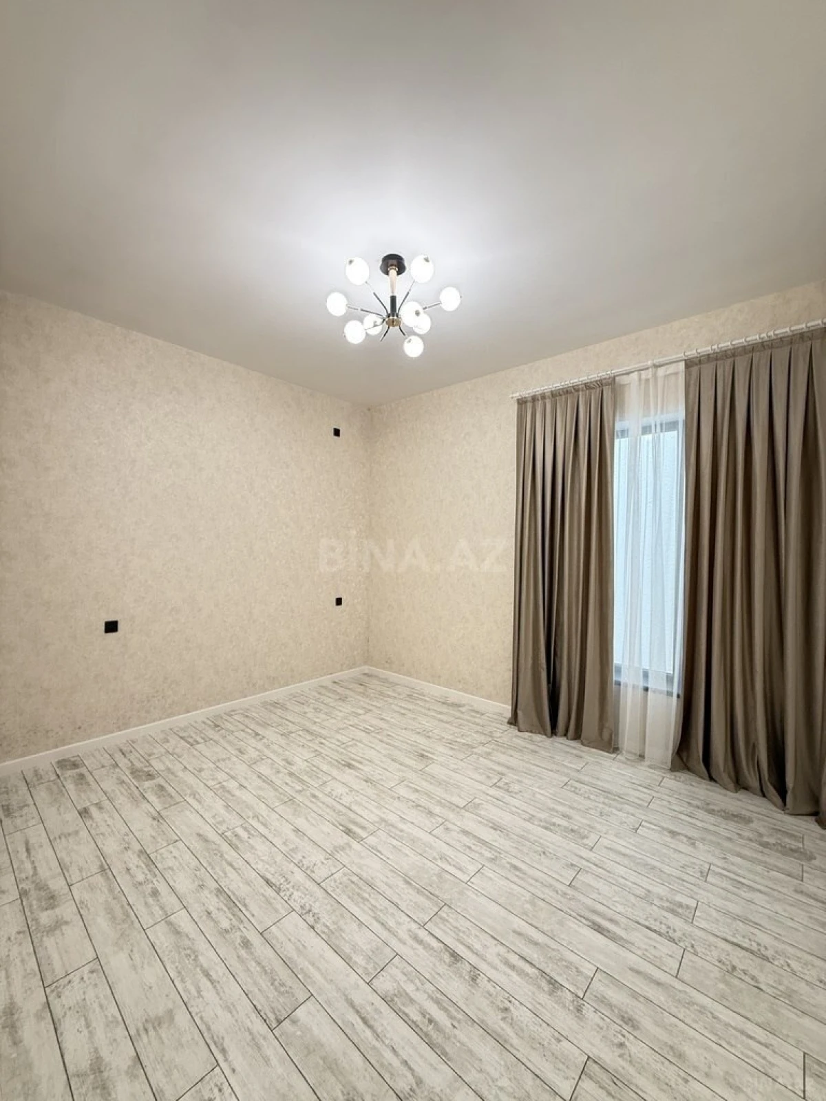 Satılır 4 otaqlı həyət evi 130 m²