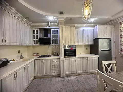 Satılır 4 otaqlı mənzil 126 m²