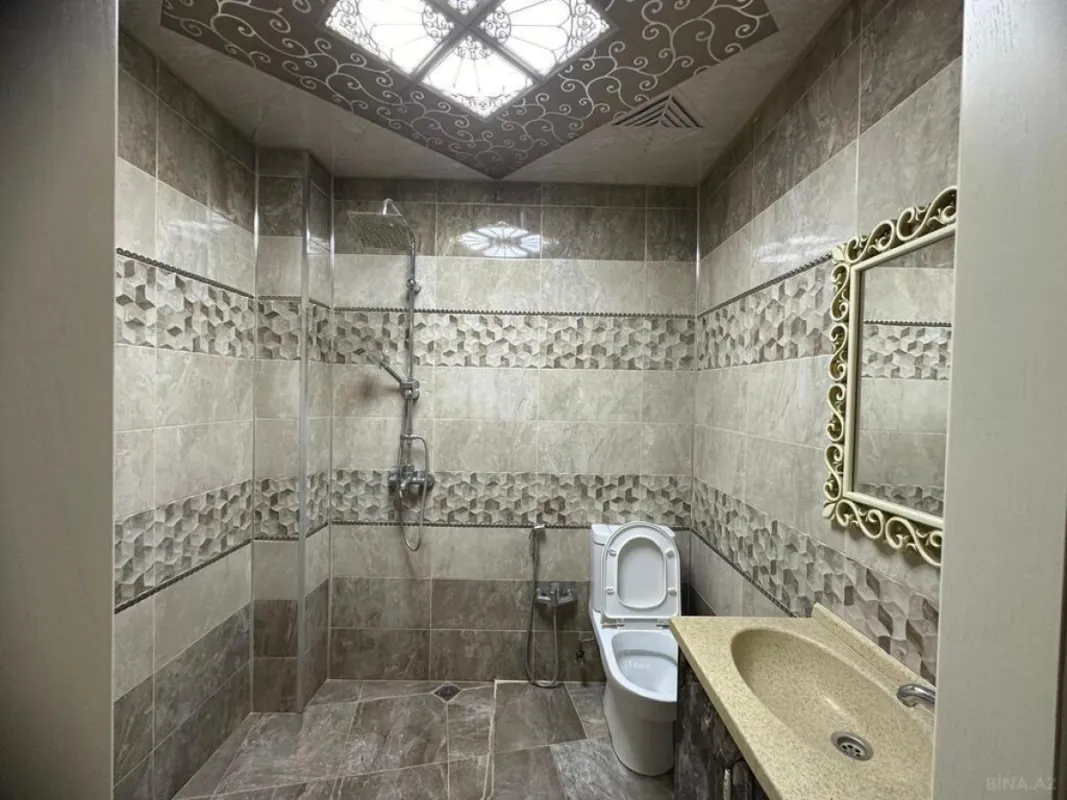 Satılır 4 otaqlı mənzil 126 m²