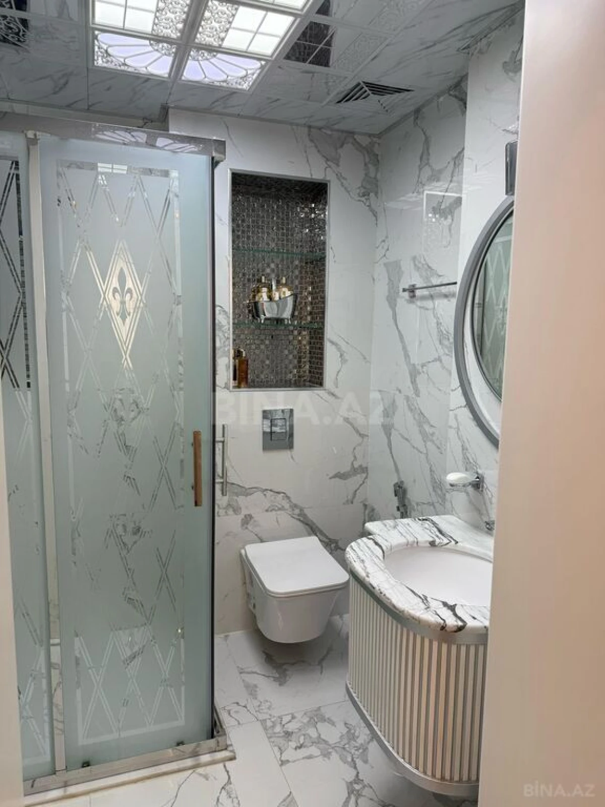 Satılır 3 otaqlı mənzil 170 m²