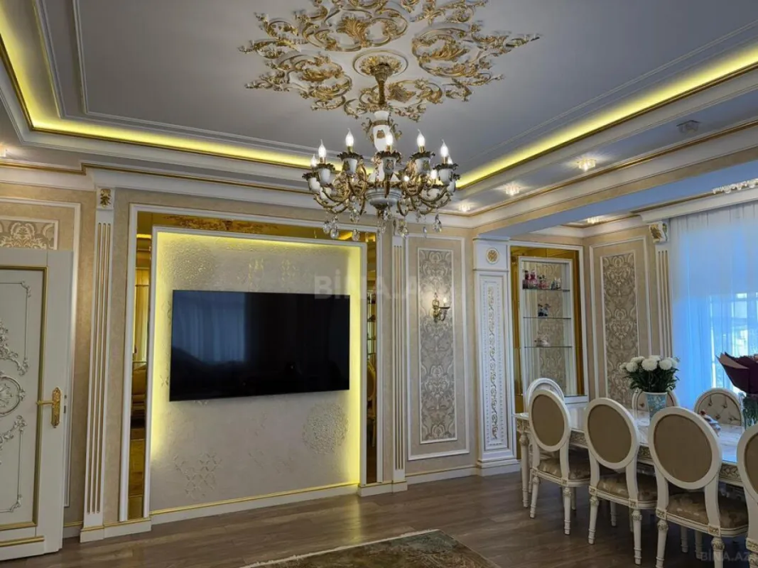 Satılır 3 otaqlı mənzil 170 m²