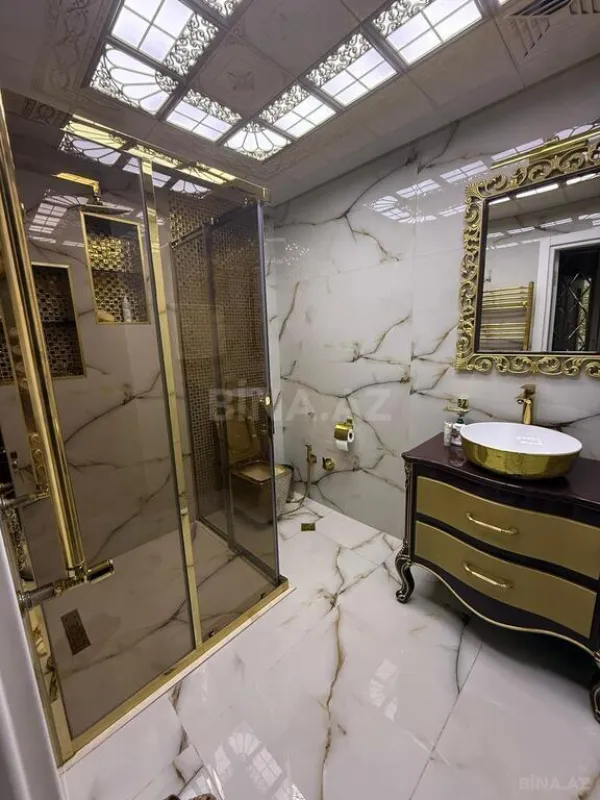 Satılır 3 otaqlı mənzil 170 m²