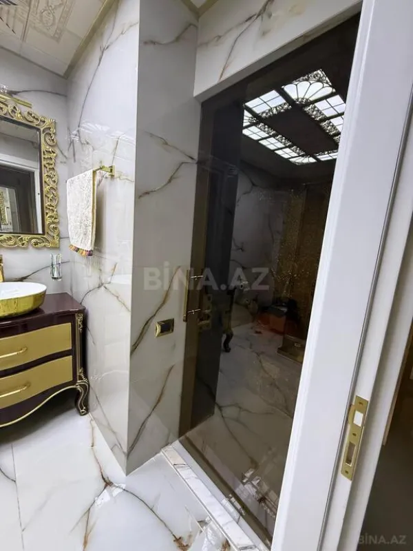 Satılır 3 otaqlı mənzil 170 m²