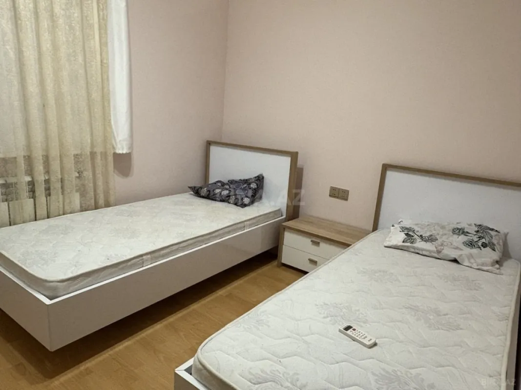 Kirayə verilir 5 otaqlı həyət evi 240 m²