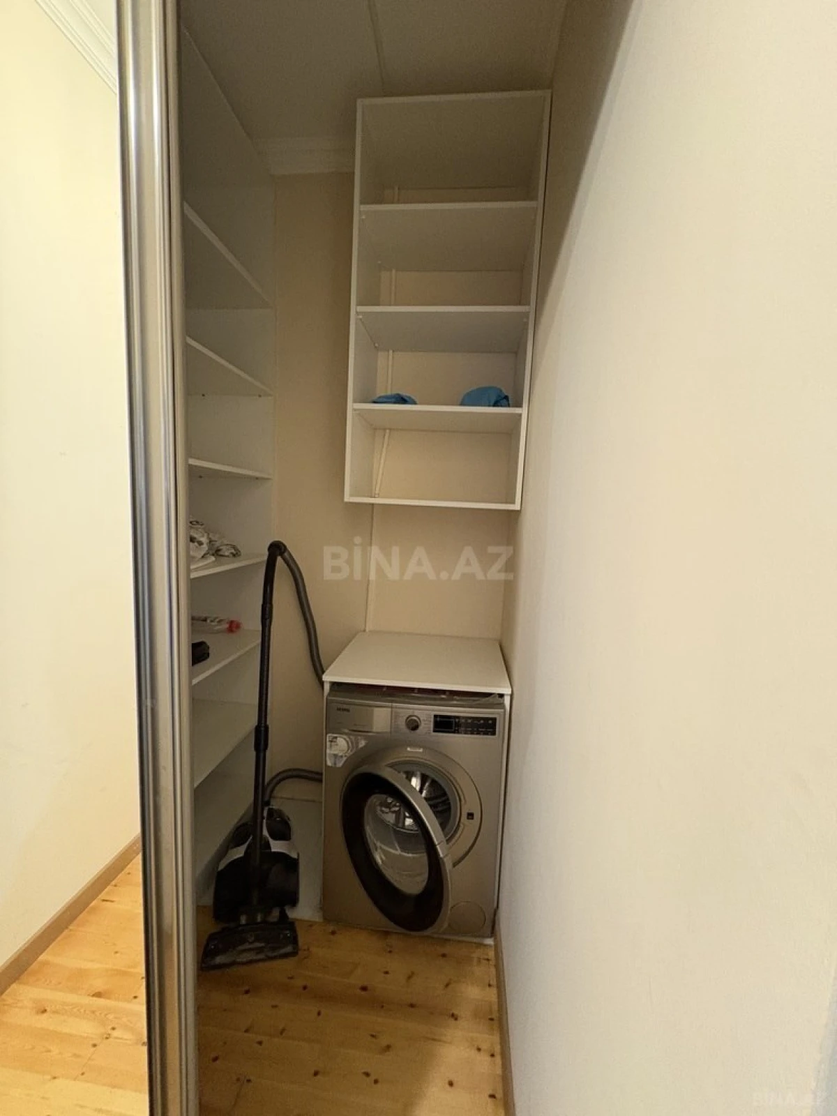 Kirayə verilir 5 otaqlı həyət evi 240 m²