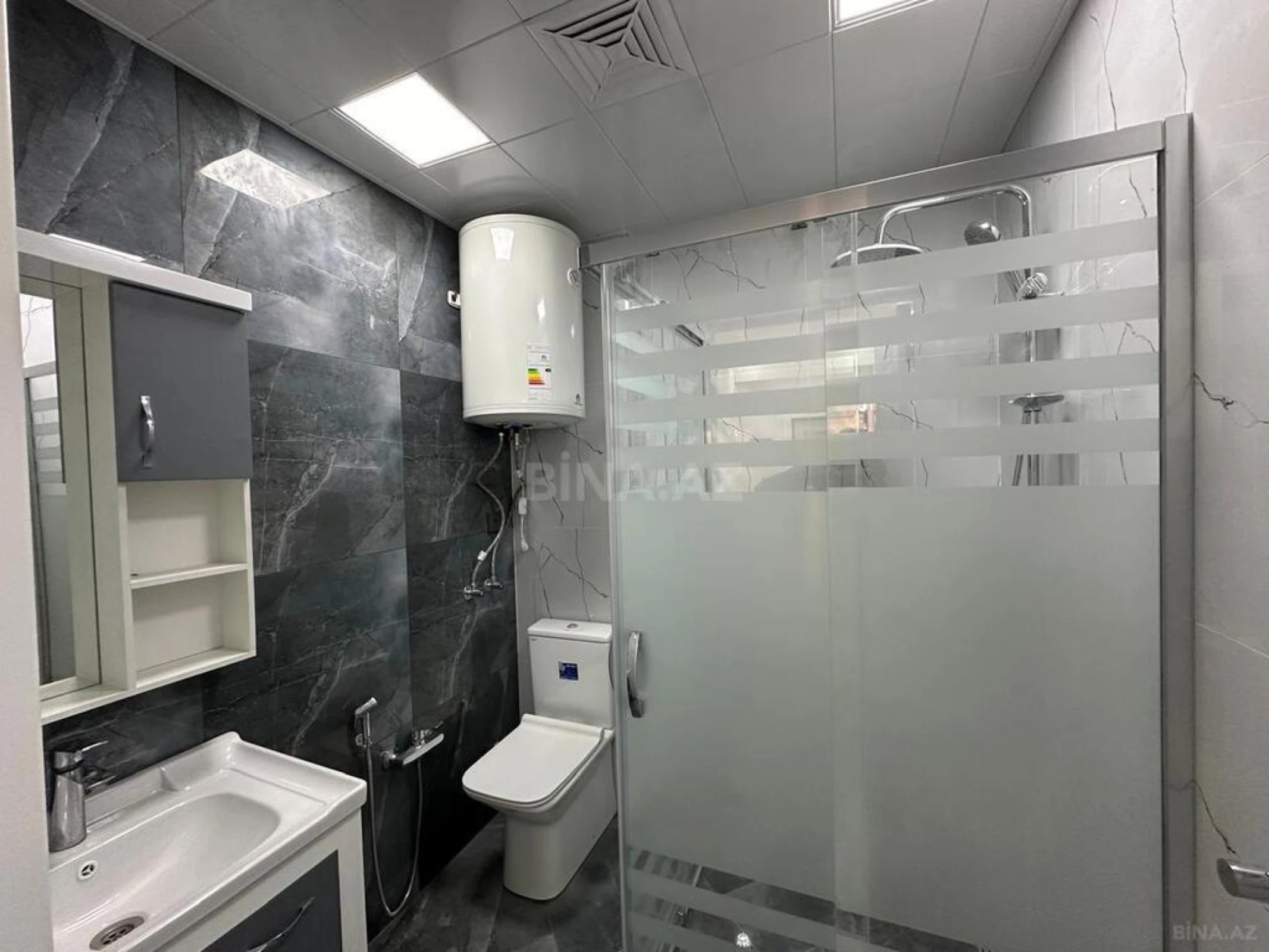 Satılır 2 otaqlı mənzil 54 m²