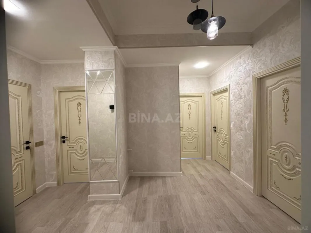 Satılır 3 otaqlı mənzil 83 m²