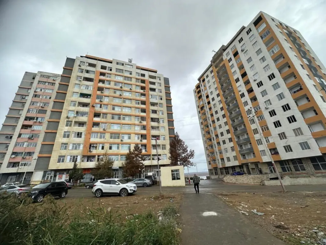 Satılır 3 otaqlı mənzil 83 m²