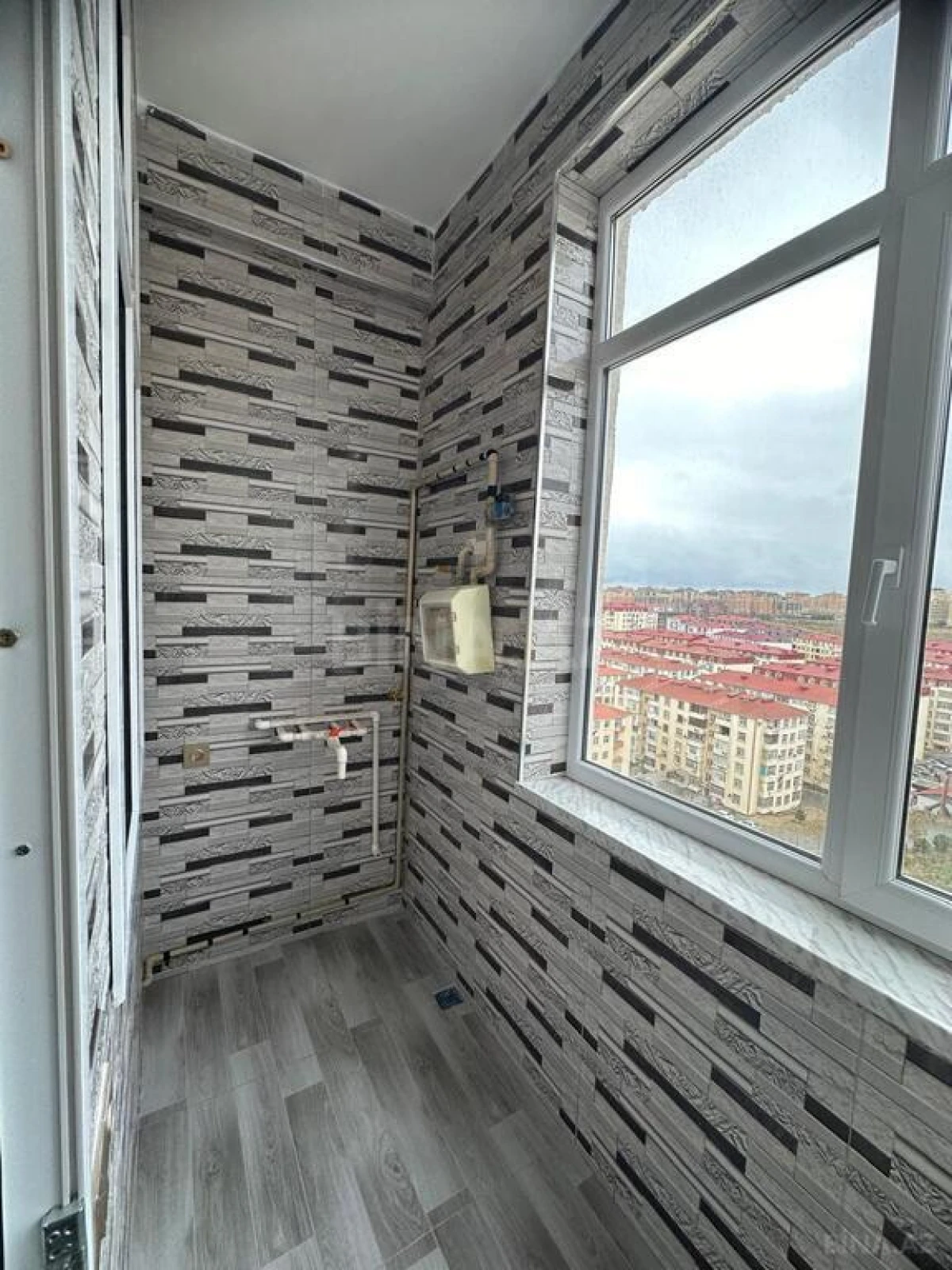 Satılır 3 otaqlı mənzil 83 m²