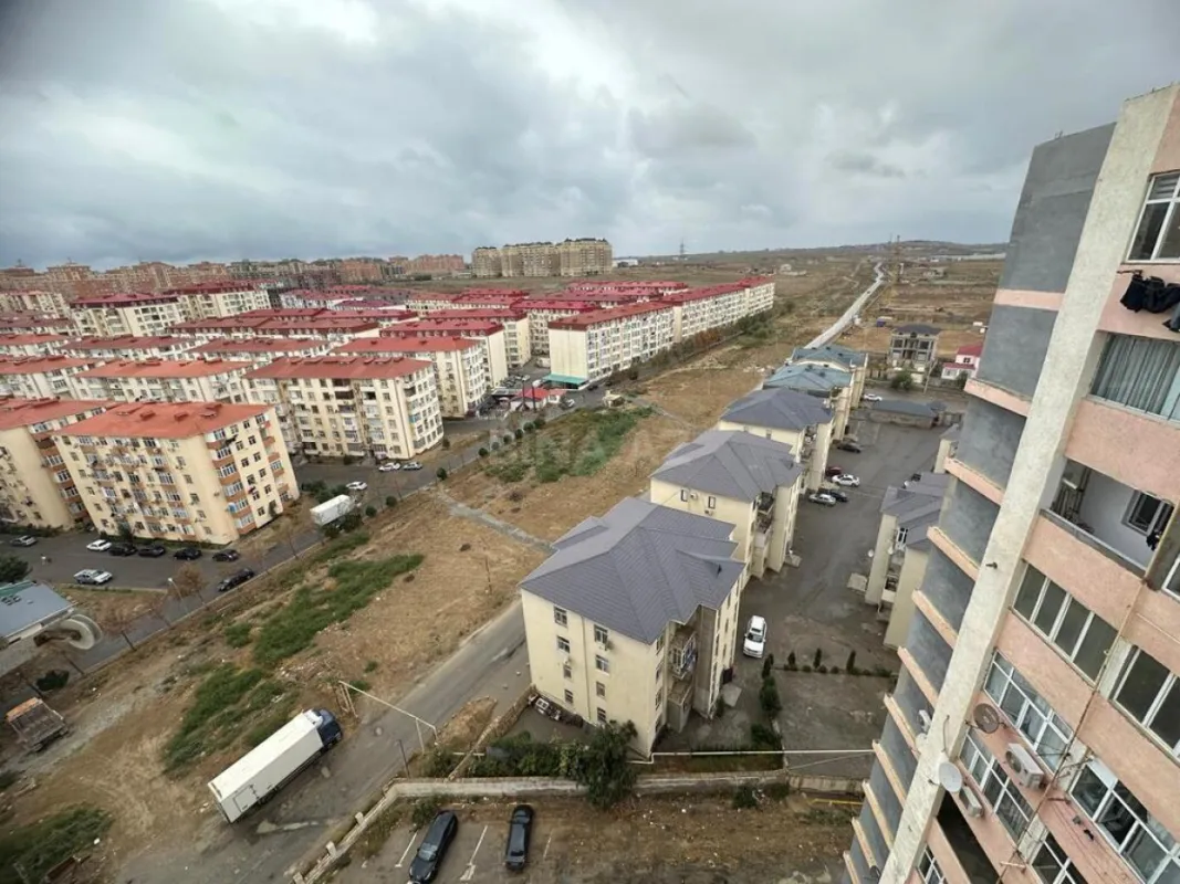 Satılır 3 otaqlı mənzil 83 m²