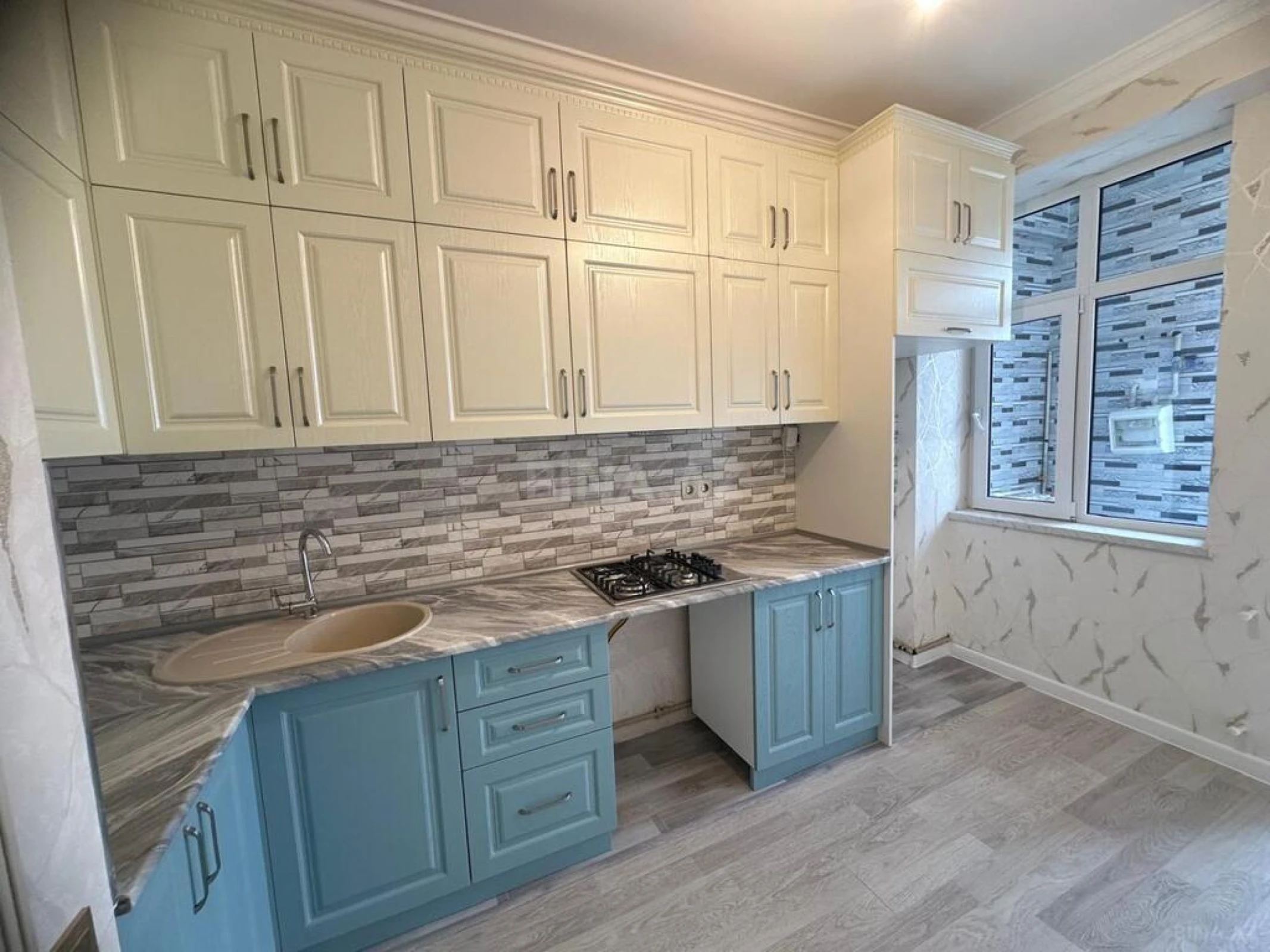 Satılır 3 otaqlı mənzil 83 m²