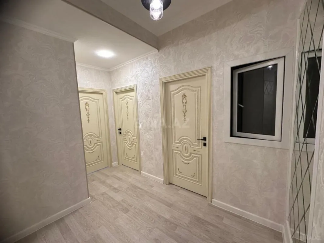 Satılır 3 otaqlı mənzil 83 m²