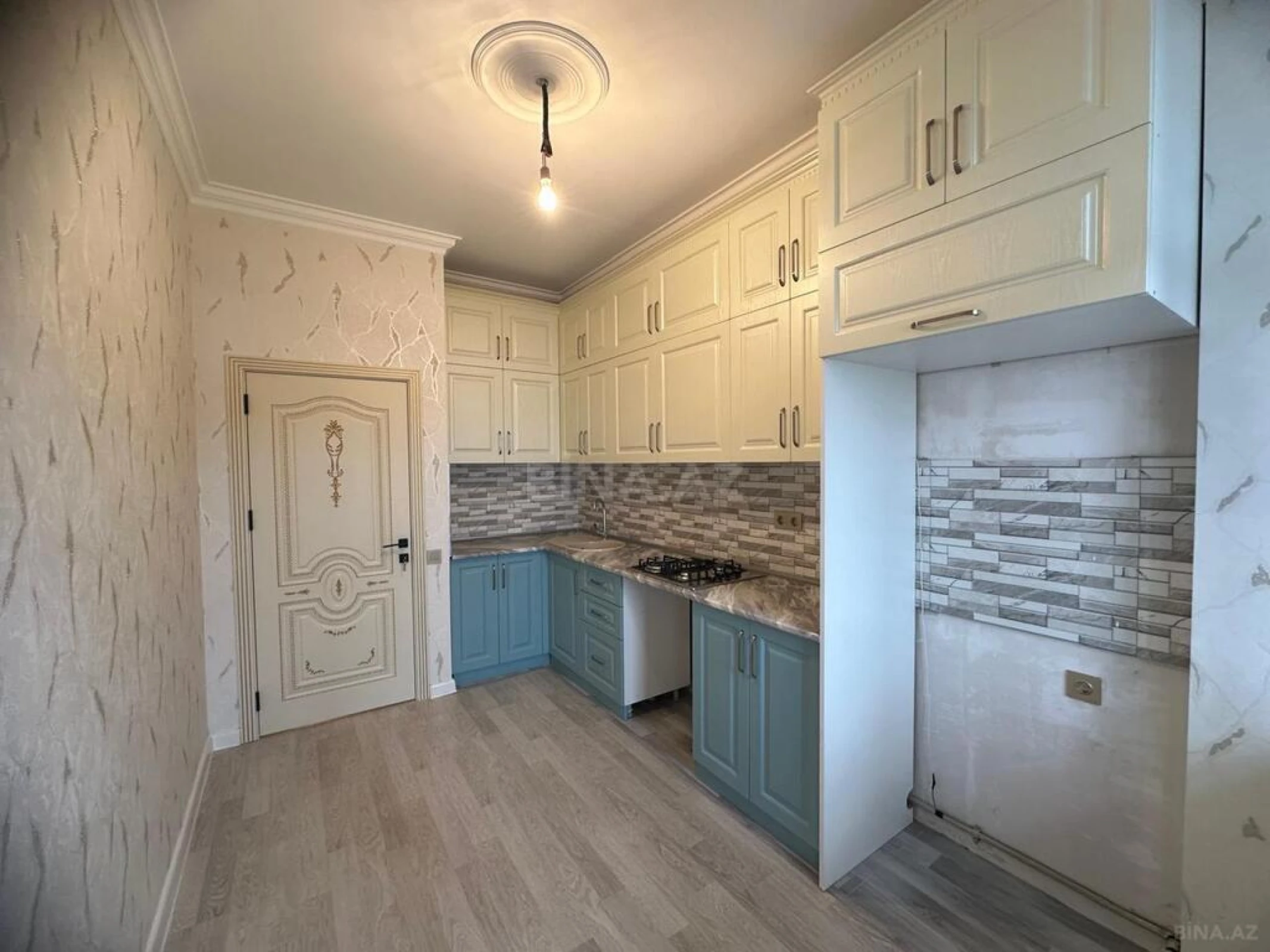 Satılır 3 otaqlı mənzil 83 m²